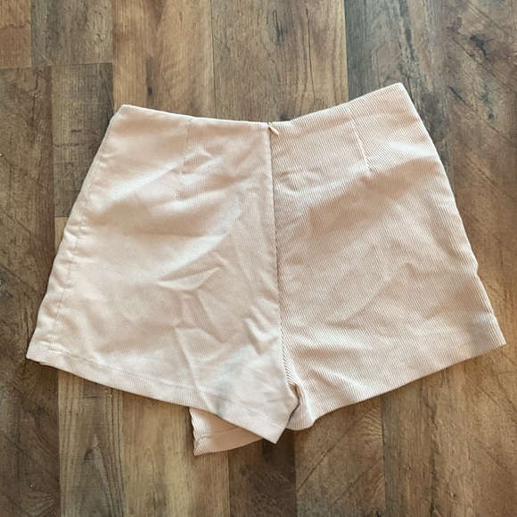 skort - Picture 2 of 6